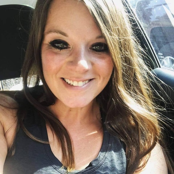 Meet your Posher, Kristy - Picture 1 of 1